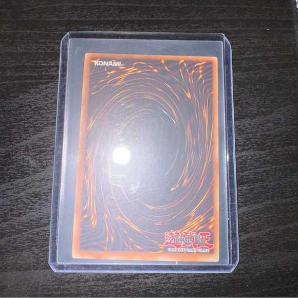 Yugioh Dark Magician Girl Limited Edition 38033121 Card - Picture 2 of 2